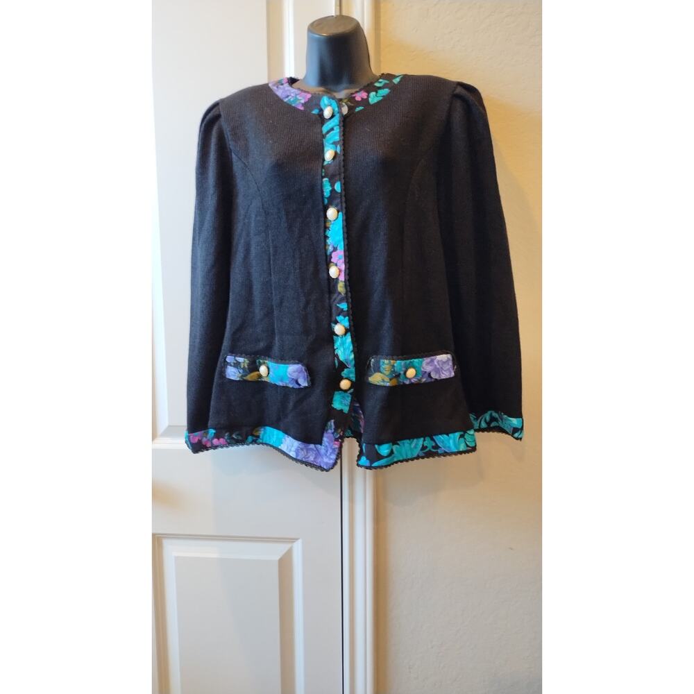 Matthew & David Knit Blazer with Floral Inserts Black and Gold  Size 16W